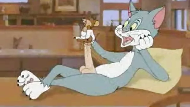 甘い主婦は洗濯物で休憩を取る。 エロ 動画 無料 メイド