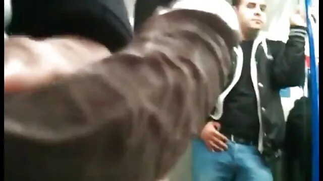 無修正ヌーディストエロ著者名字幕 エロメン 女の子