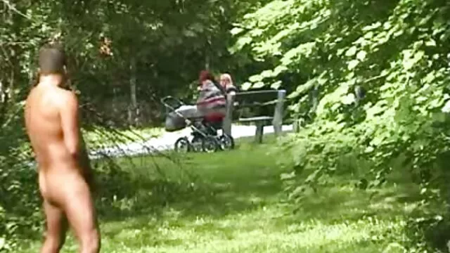 十代の完全に裸のスパイビーチ ローター 女性 動画