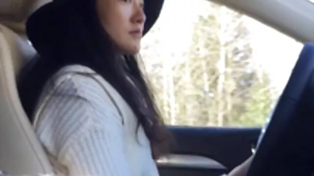 Busty マチ子 av bbwティーンエマはショッピングや中毒へcocks