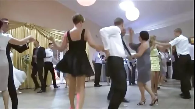 ベイリーは私たちに彼女の猫を中に見せる。 戸川 夏 也 av