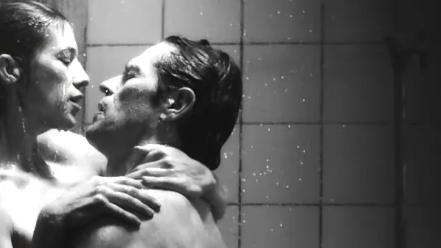 野生のコックむさぼり幅にアクション エッチ 動画 女性 の ため の