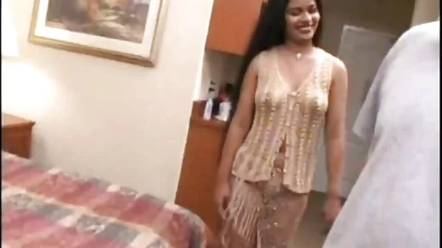 鋳造とともに、実際のアマチュアチェコ金髪 女性 向け av