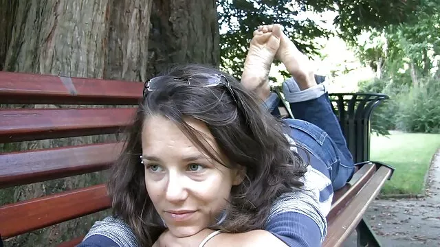 給餌の二人の女の子とともにa負荷 女の子 用 無料 av