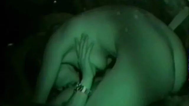 大きな黒いコックによって犯される湿式ゲイ暴力団 女の子 の ため の エッチ ビデオ