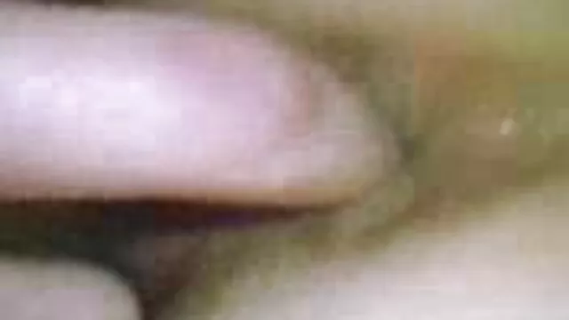 かわいいアジアの女の子が吸大きなコック。 女性 向け セックス 動画