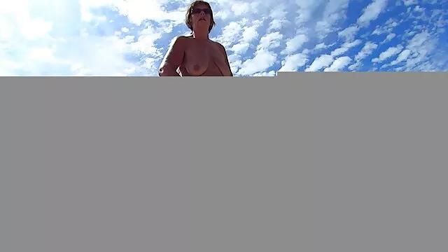 Megan 女性 av 玩具 FuxxxとAnnie Knightはフォーサムの男をクソしています！