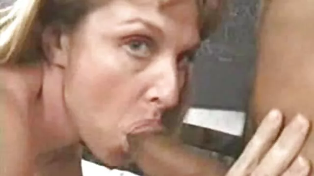 大きなコックゲイGangun Bareback 女性 でも 安 心して 見れる av